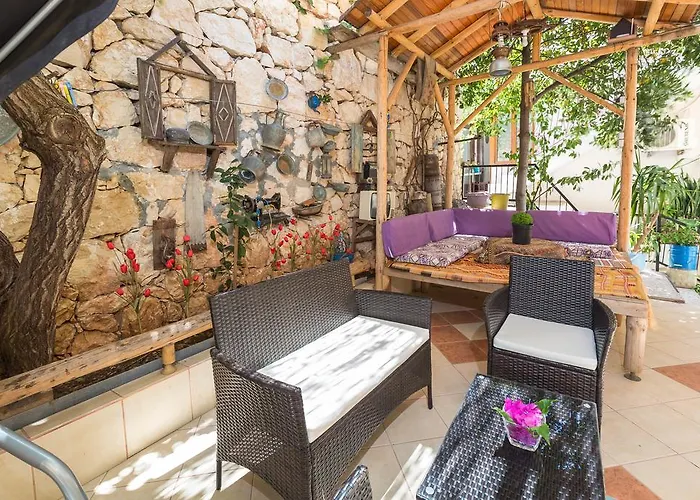 Guest house Cemil Kas